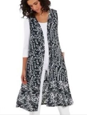 Soft Surroundings Long Black & White Flowing Batik Bamboo Print Vest Size Large